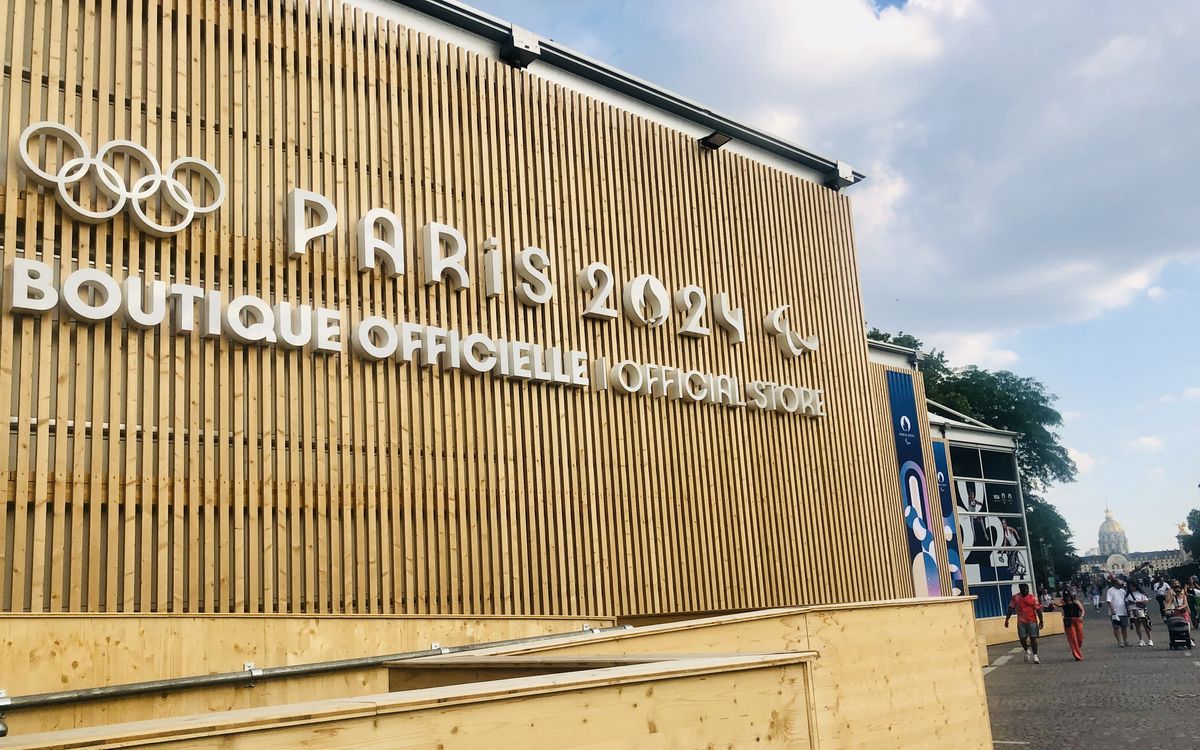 Wooden façade of the Paris 2024 official store